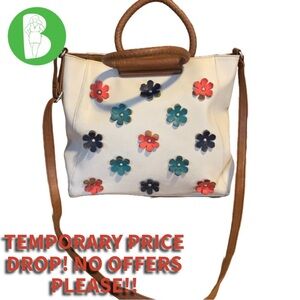 RELIC BEIGE LEATHER CROSSBODY PURSE WITH RAISED MULT-COLOR FLORAL DETAILS
